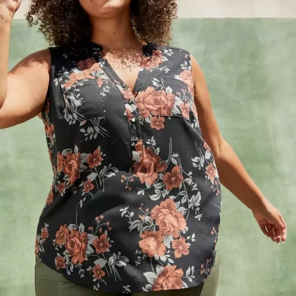 Torrid Size 1 Harper Rayon Slub Pullover
Sleeveless Top